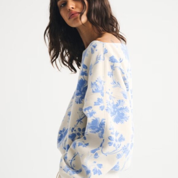 Cream Blue Floral Sunday Slash Sweatshirt Abercrombie & Fitch size LARGE NWT - Picture 5 of 8